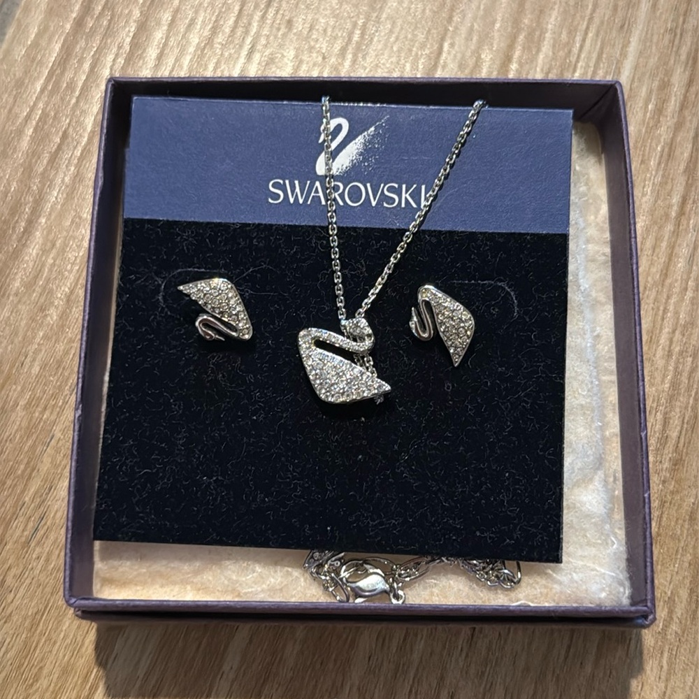 Swarovski Silver Jewelry Set
